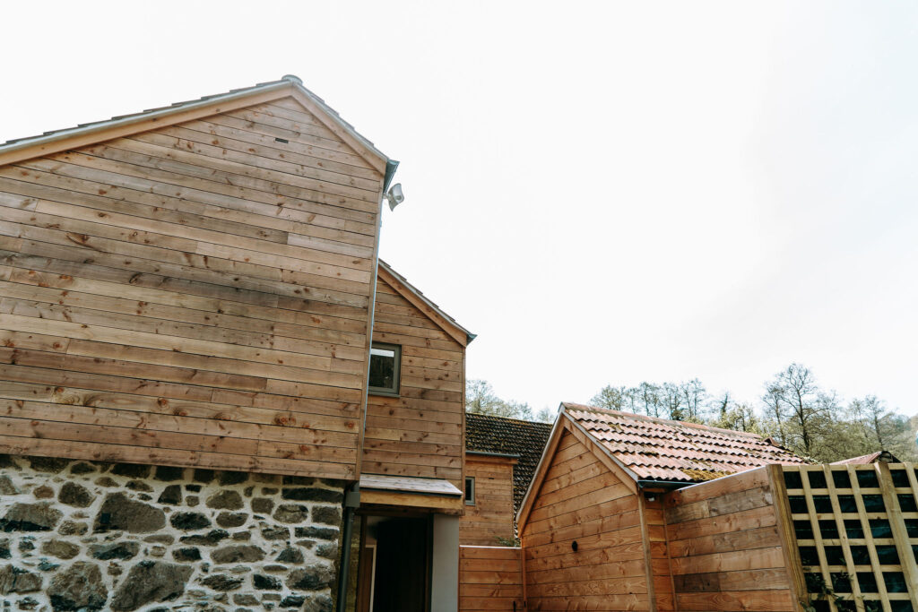 Armada property stone farm project - Beautiful rustic farm house - exterior wooden cladding