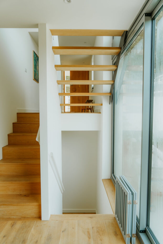 Armada property the Oaks project - modern contemporary new build stairs